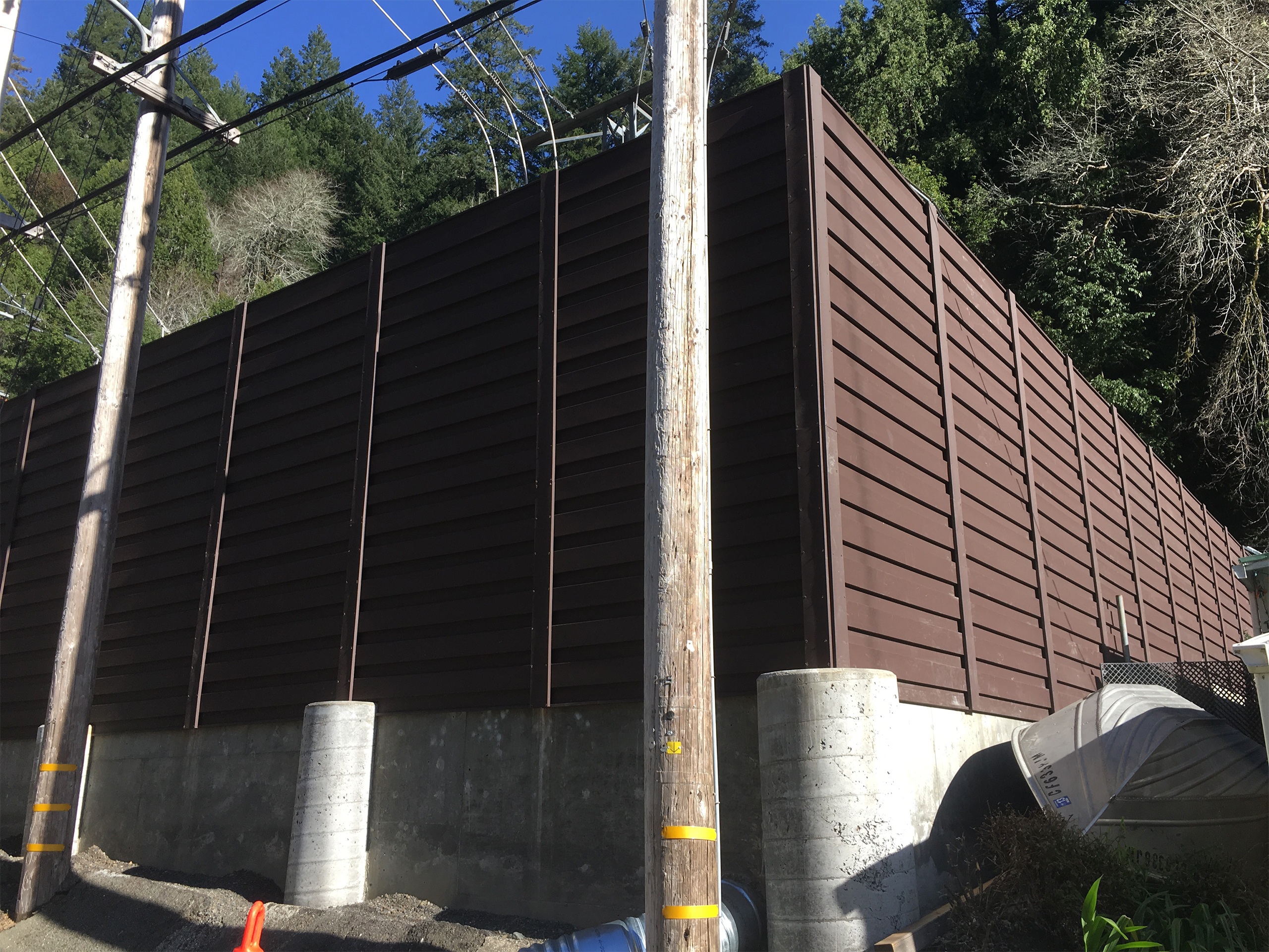 Pacific-Gas-&-Electric—Sub-Station-Enclosure—Outside-2560 PG&E Transformer Noise Barrier