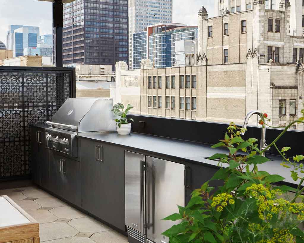 Rooftopia—Equipment-Enclosure-Install1-CL Rooftop Utility Equipment Enclosure