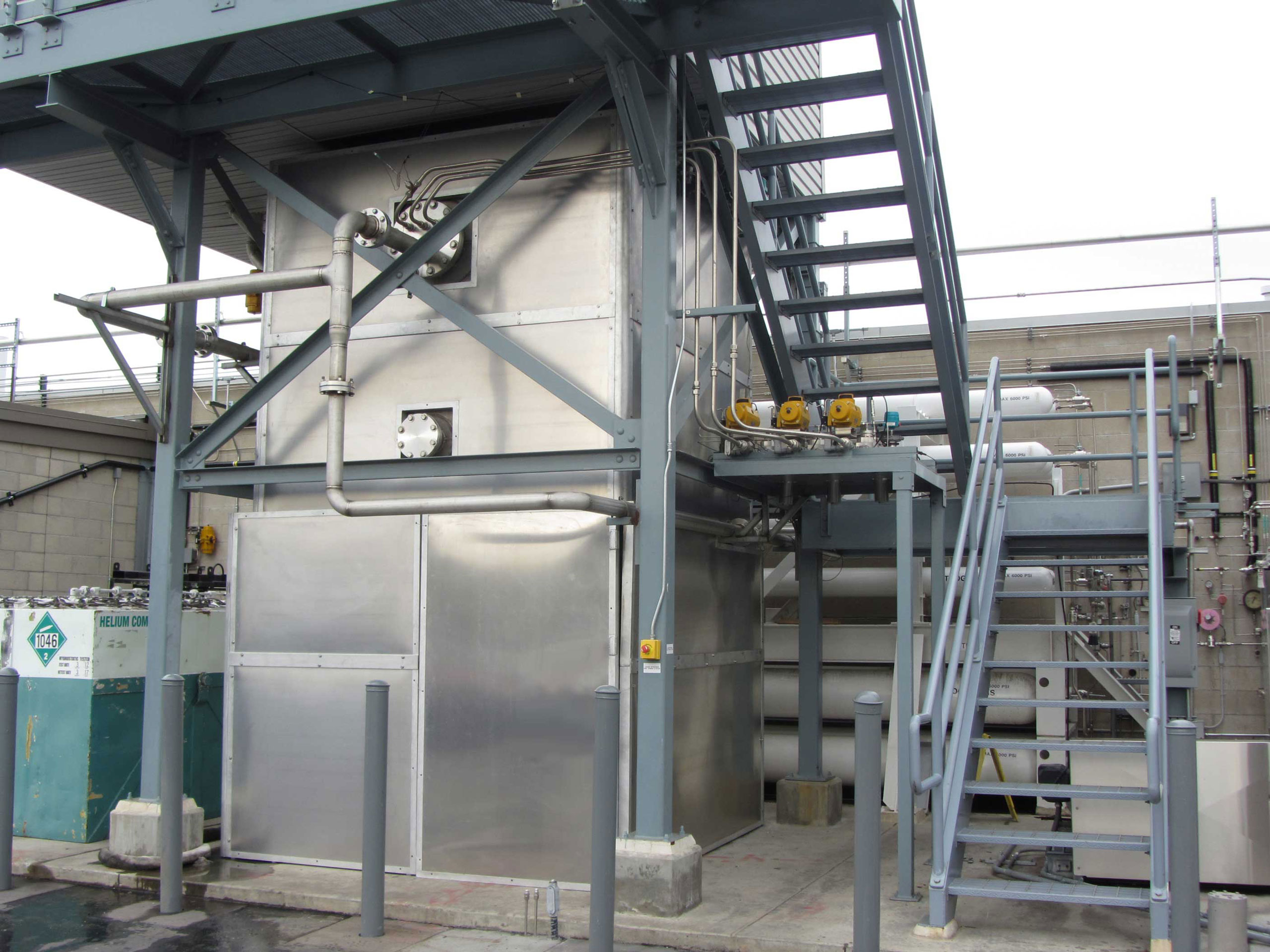 VACCO-Image2-2560 Vacco Cryogenic Tank Enclosure