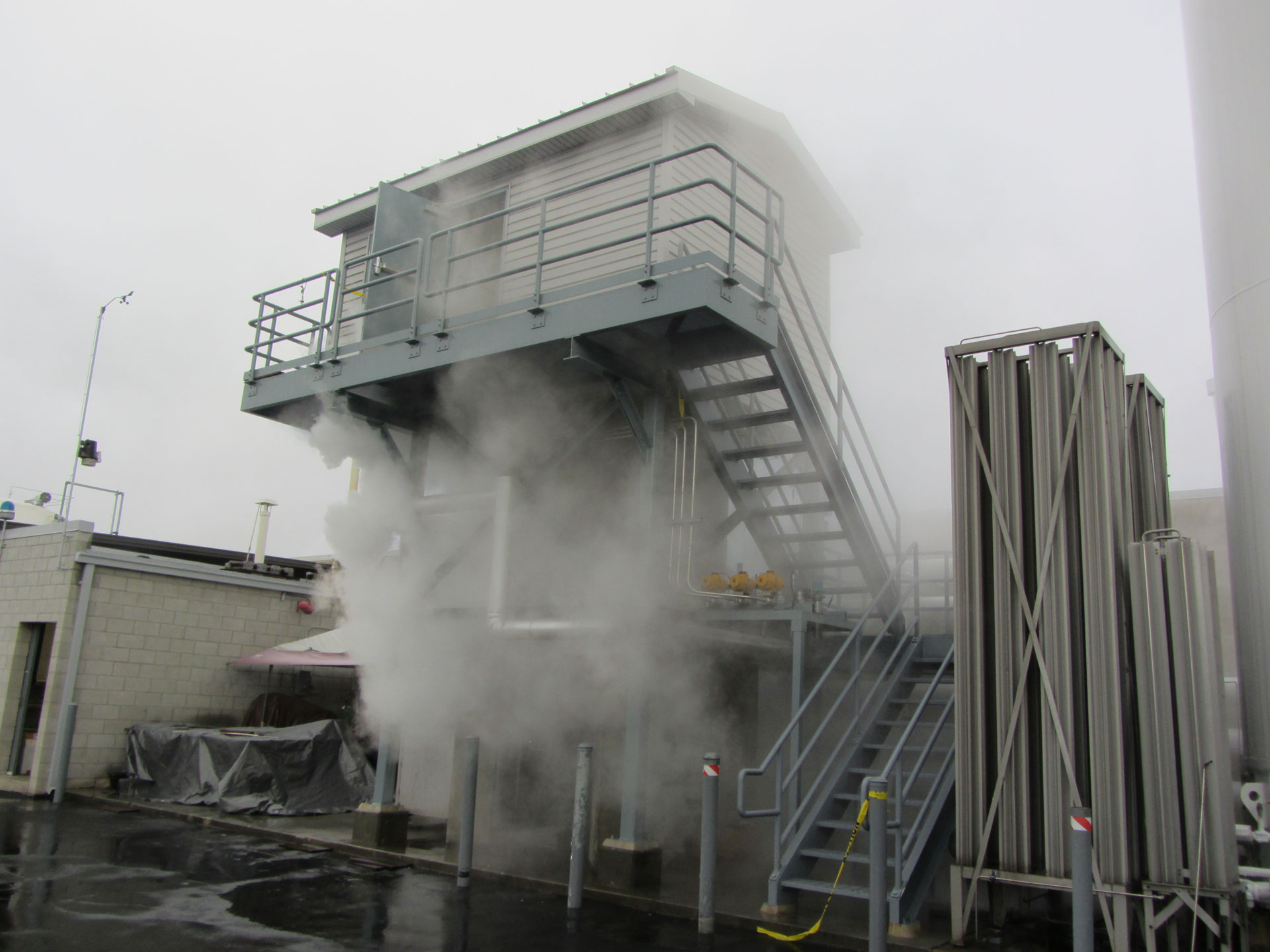 VACCO-Industries1-1920 Vacco Cryogenic Tank Enclosure